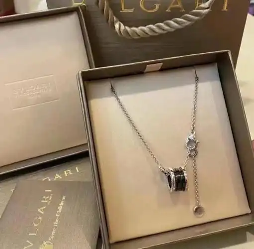 宝格丽慈善款项链