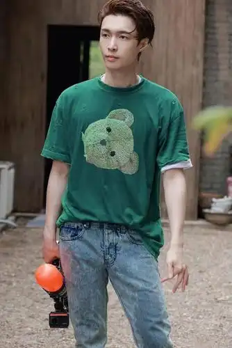 张艺兴为向往的生活创作歌曲吹牛皮欢声笑语不断