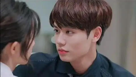 走进嗑学无焉喝醉撒酒疯苏念衾趁机亲亲抱抱举高高