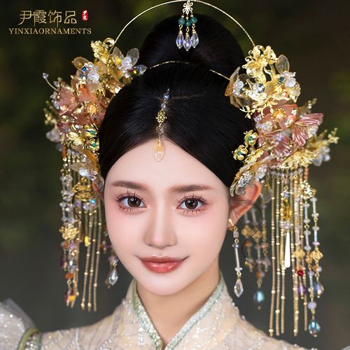 新款中式新娘凤冠头饰英伦王后同款饰品古装秀禾服圣女冠造液花女