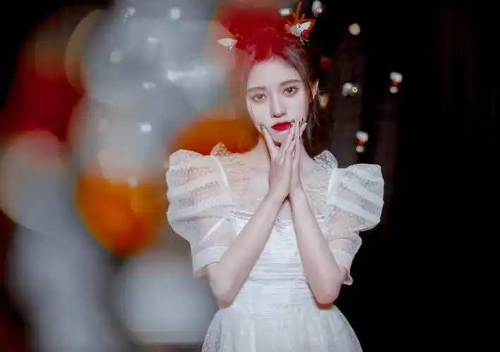 "——王一博《无感》 cr微博