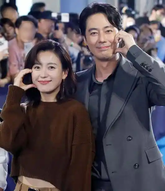 赵寅成,韩孝周感情线正式展开!现实多年好友演绎超浪漫异能夫妻