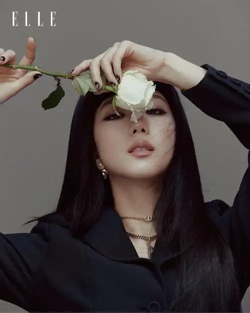 blackpink新闻210522blackpink金智秀ellehongkong画报公开