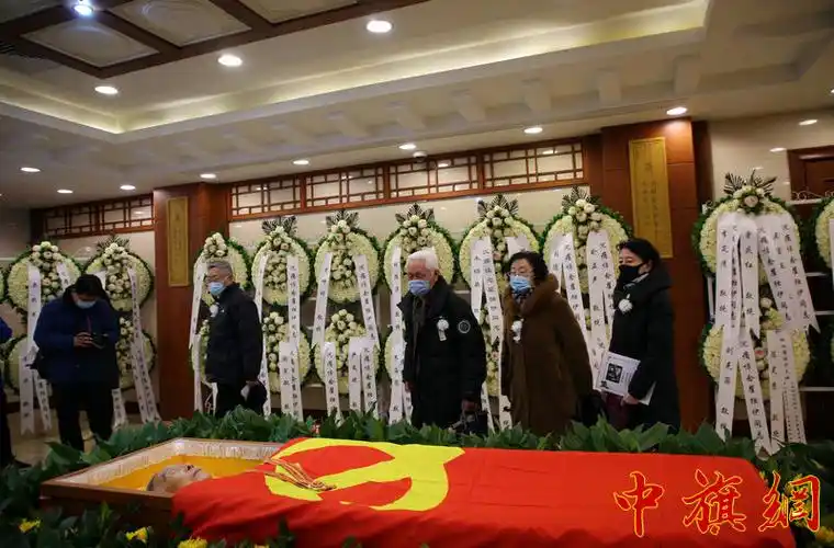 瞿秋白之女瞿独伊同志遗体告别仪式在八宝山殡仪馆兰厅举行