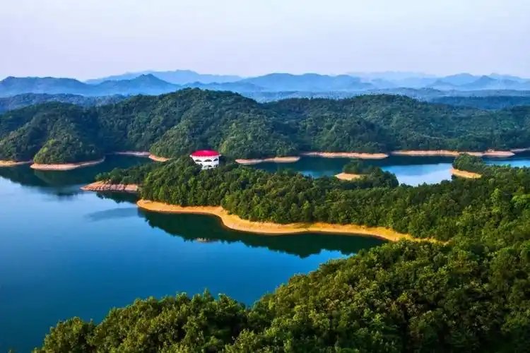 庐山西海  张小林摄