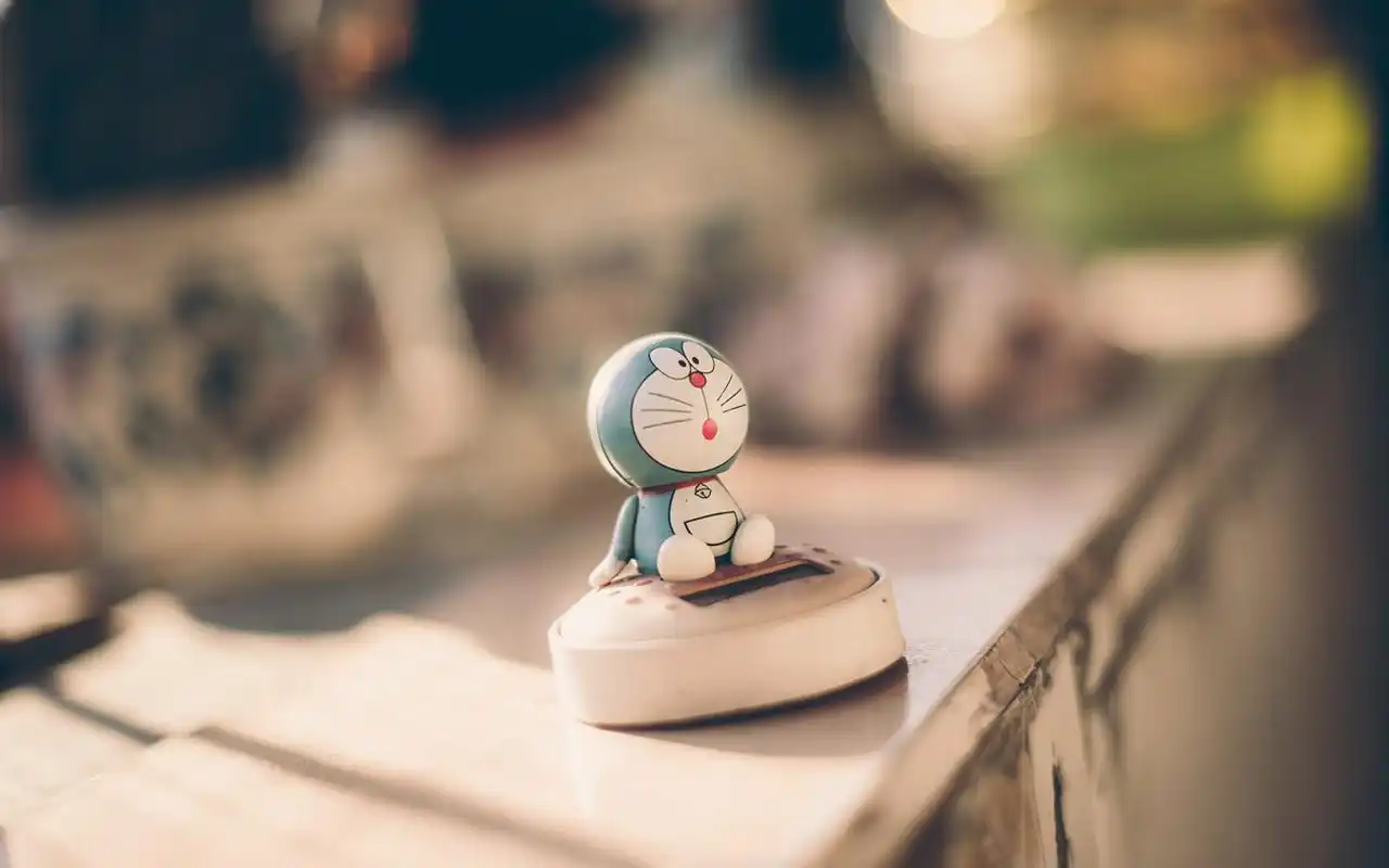 哆啦a梦可爱静物摆件高清图片桌面壁纸