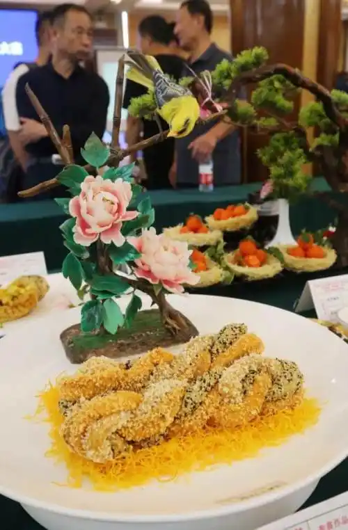 据说这场厨艺大赛让人垂涎欲滴