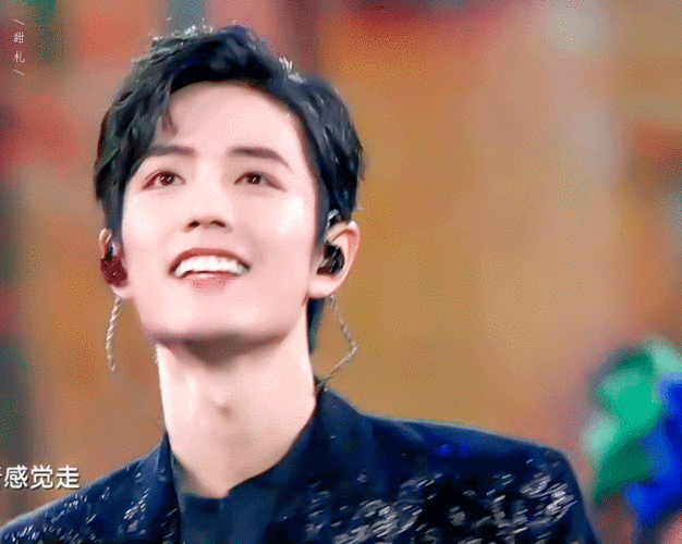 肖战的微笑打开我努力向上的一天[哈哈],早上好呀,最爱的肖战,休假