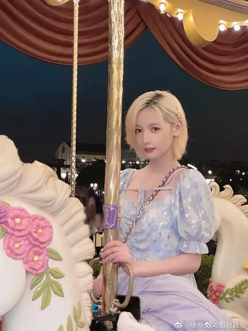 硬糖少女303美图鉴赏7715ˊ40ˋ1277