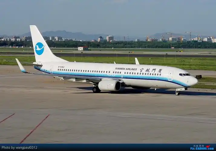 图:厦门航空b-5382号波音737-800型客机. a href=http://pic.feeyo.