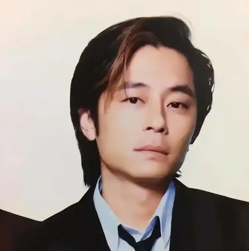 回顾:王杰"毒哑之谜"被揭开,谢霆锋不用再背锅,到底谁害了王杰?