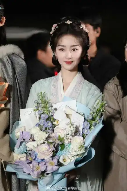 《长乐曲》女主邓恩熙,05年才19岁的小花,之前演电影已经小有名气