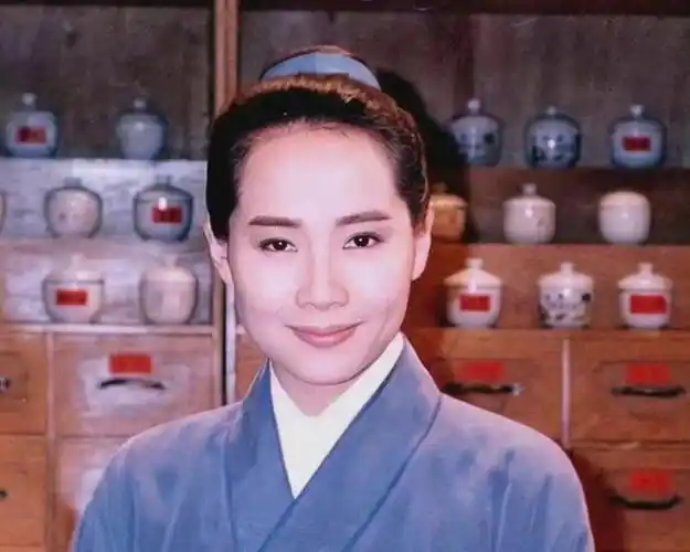 "女扮男装"就服叶童,30年后再看《新白娘子》,依旧雌雄难辨|演员|许仙