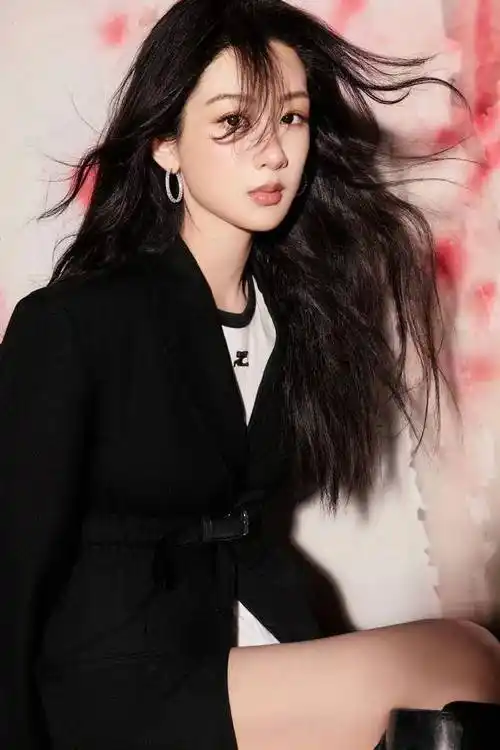 明星壁纸1118杨紫