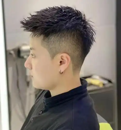 短发发型男短发发型男生学生