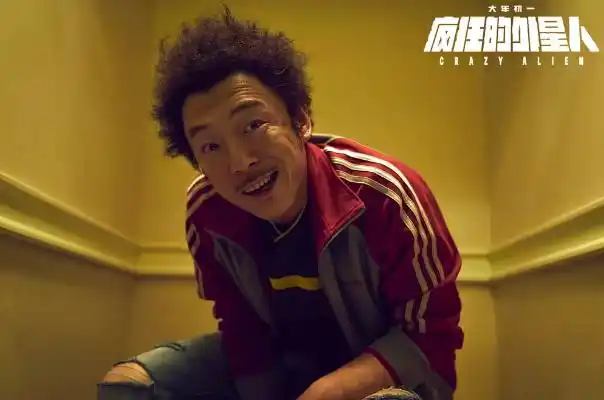 黄渤主演电影票房破百亿,成国内破百亿票房明星第一人!