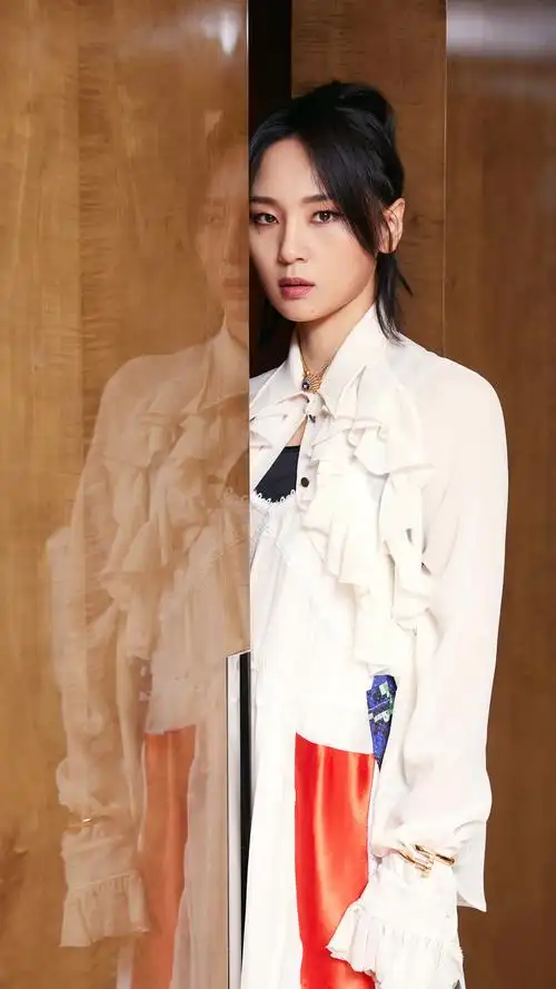 周笔畅唯美写真手机壁纸