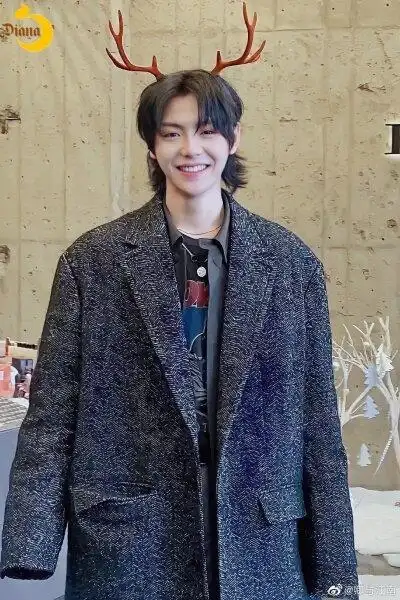 收集   点赞  评论  肖宇梁 0 48 王胖子样