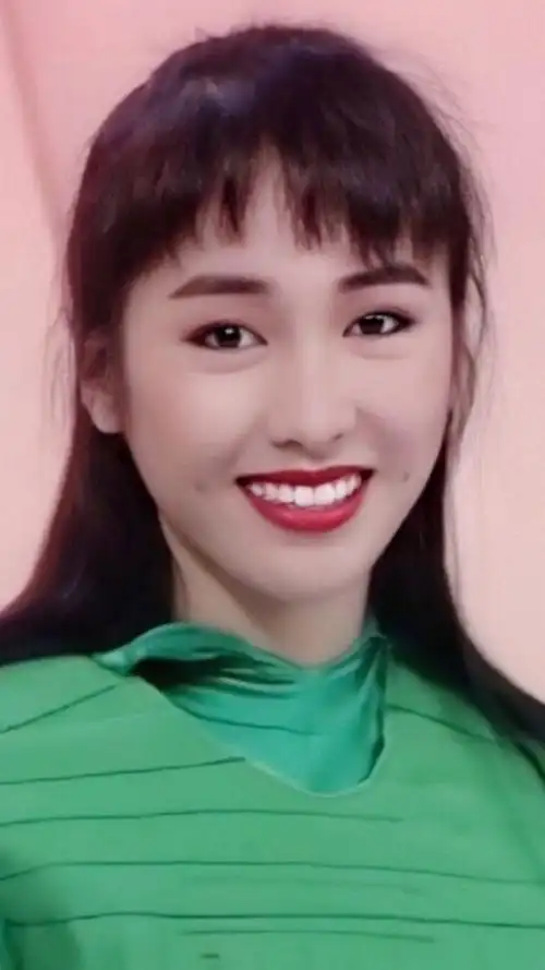 黎姿| 港风美人