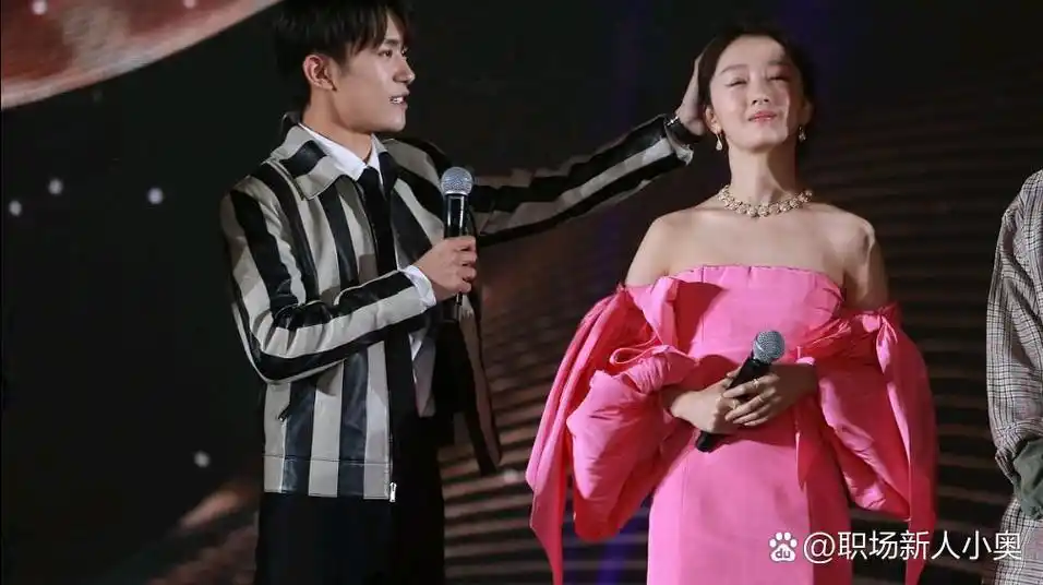 易烊千玺和周冬雨的恋情绯闻 易烊千玺和周冬雨的恋情绯闻已经不止