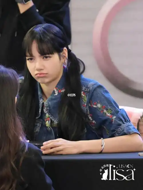 5097321557团队  #lisa  #hot_lali专属话题  小莎好可爱!