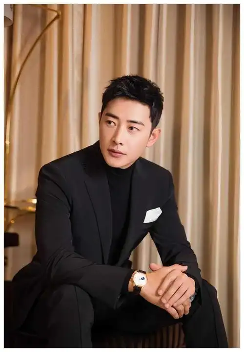 揭秘娱乐圈罗晋旗下的八位艺人超级大牌绽放引爆舞台