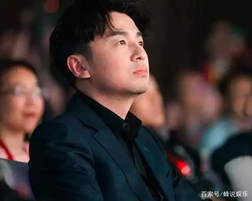 宝藏男孩雷佳音,从早恋叛逆问题少年到实力派演员之路