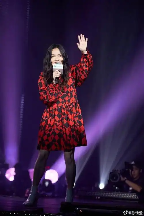 徐佳莹放话黄牛:没在怕的!呼吁粉丝不要助长歪风