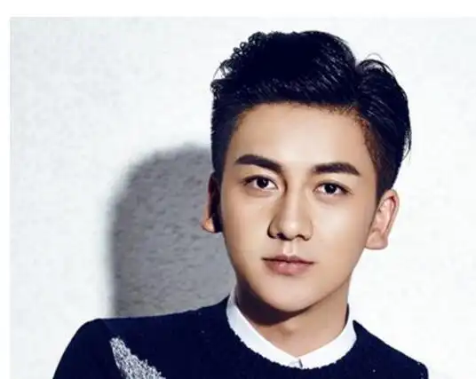 男生头发薄又软的发型 男生头发薄软适合的发型