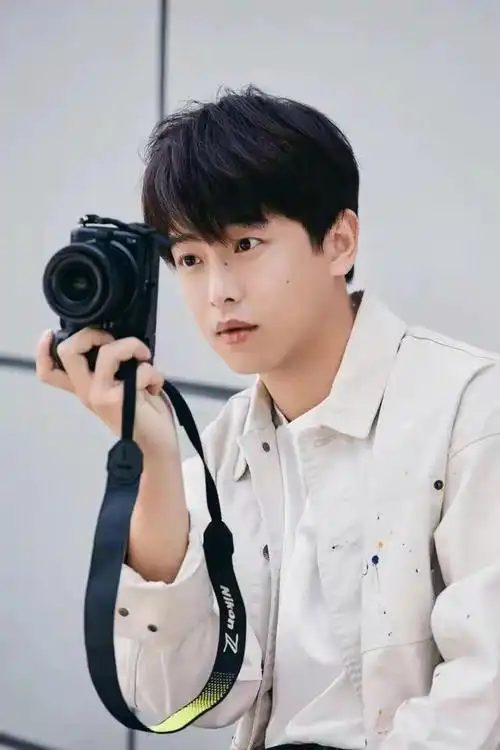 内地新生代男演员票房榜出了!当红四字断层第一