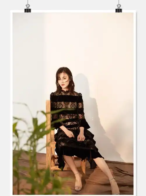 简介:王瑞子黑色薄纱长裙性感图片写真,分享一组王瑞子图片给大家,图