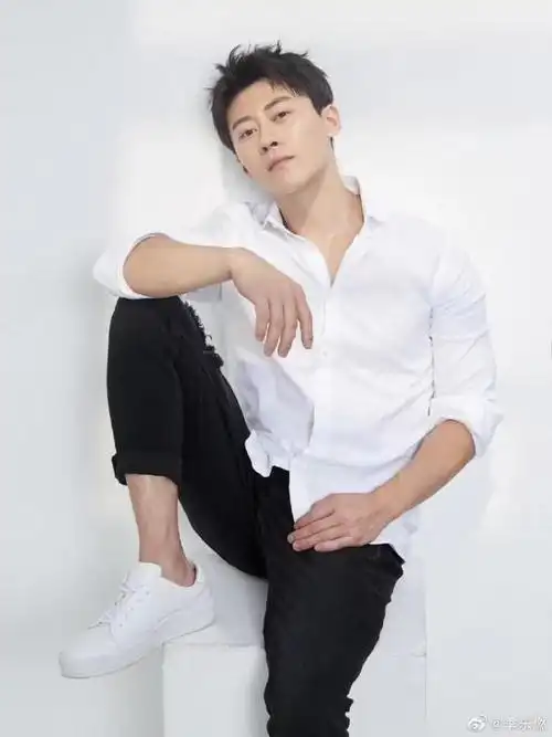 古剑奇谭2男星季东燃去世好友刘芮麟悼念离世原因不详