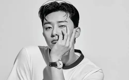 朴叙俊阳光帅气写真图片桌面壁纸_日韩明星_壁纸下载_美桌网