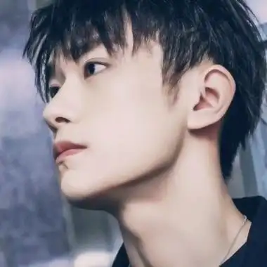 易烊千玺头像帅气图片最新的易烊千玺qq头像高清图片