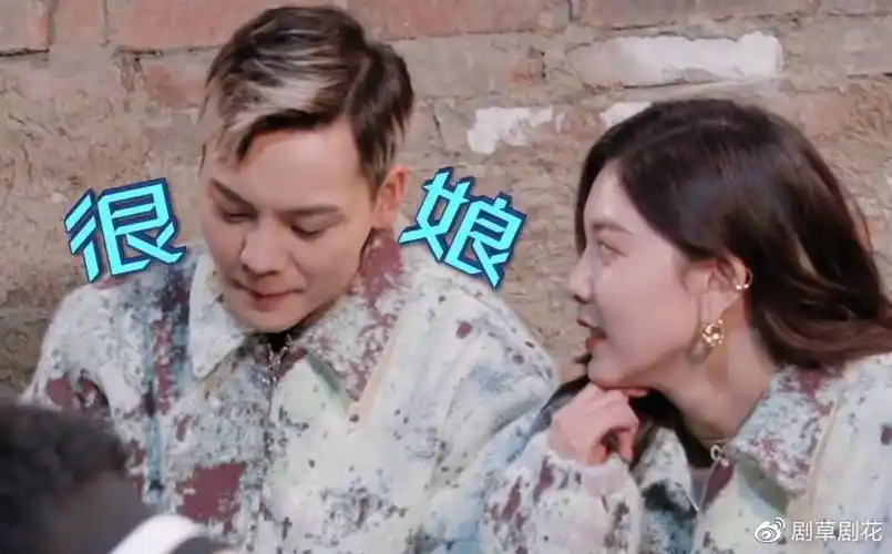 有种双标叫陈伟霆宋妍霏说他娘时笑嘻嘻轮到周扬青他却像换了个人