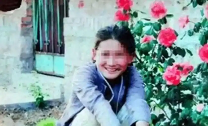 回顾小苏丽3岁被针线缝嘴5岁被虐死母亲出狱后将其挫骨扬灰