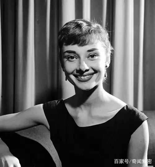 直击奥黛丽赫本电影最美笑容总有一张让你的心灵震撼