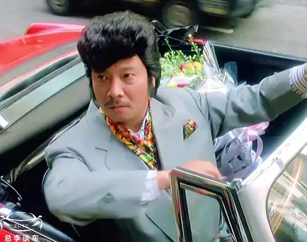 这几天很多网友都在看吴孟达的电影,毕竟他的电影陪伴我们长大.