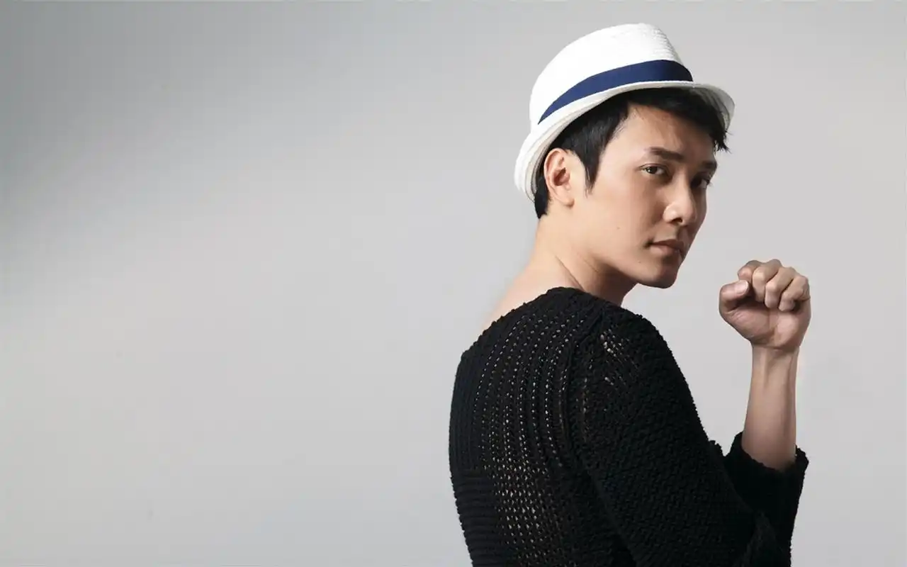 帅气型男后会无期男星冯绍峰高清写真桌面壁纸