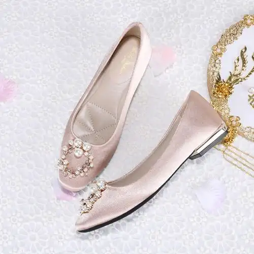 方头婚鞋女平底2021年夏季新款小众新娘鞋不累脚孕妇可穿主婚纱鞋