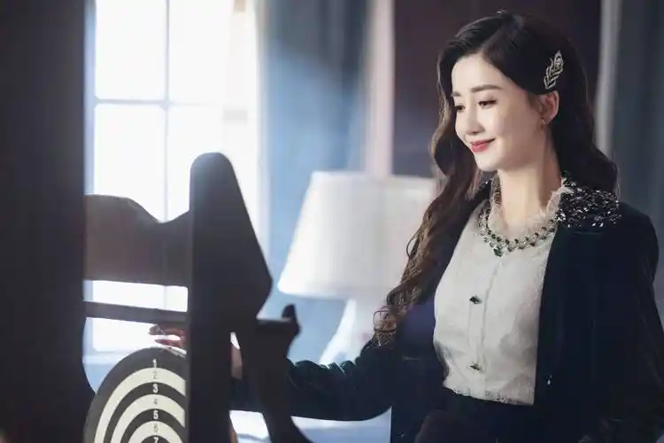 陈欣予《一见倾心》造型绝美 请保持民国look半永久_顾月霜_观众_网友