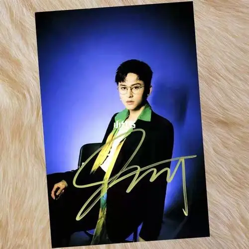 张哲瀚 亲笔签名_张哲瀚_娱乐_明星娱乐资讯