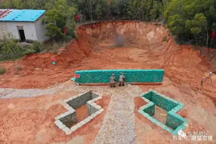 手榴弹实投该旅科学规划场地紧贴实战需求创新训练模式有效锤炼了官兵