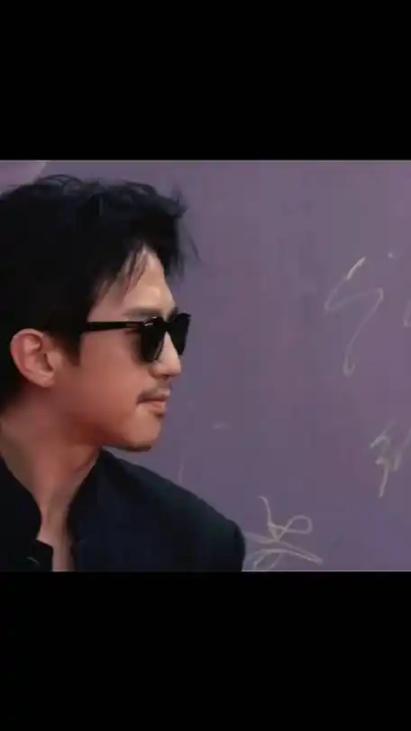 孙俪#孙俪邓超曾在孩子面前抱头痛哭#邓超超话剧荒终结的微博视频