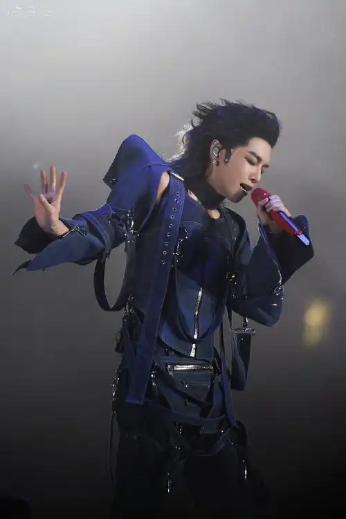 2024华晨宇火星演唱会##2023华晨宇鸟巢演唱会实体化