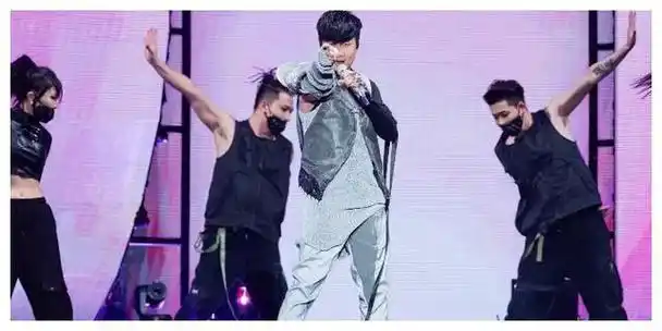 林俊杰的世界巡回演唱会华语音乐的杰出贡献