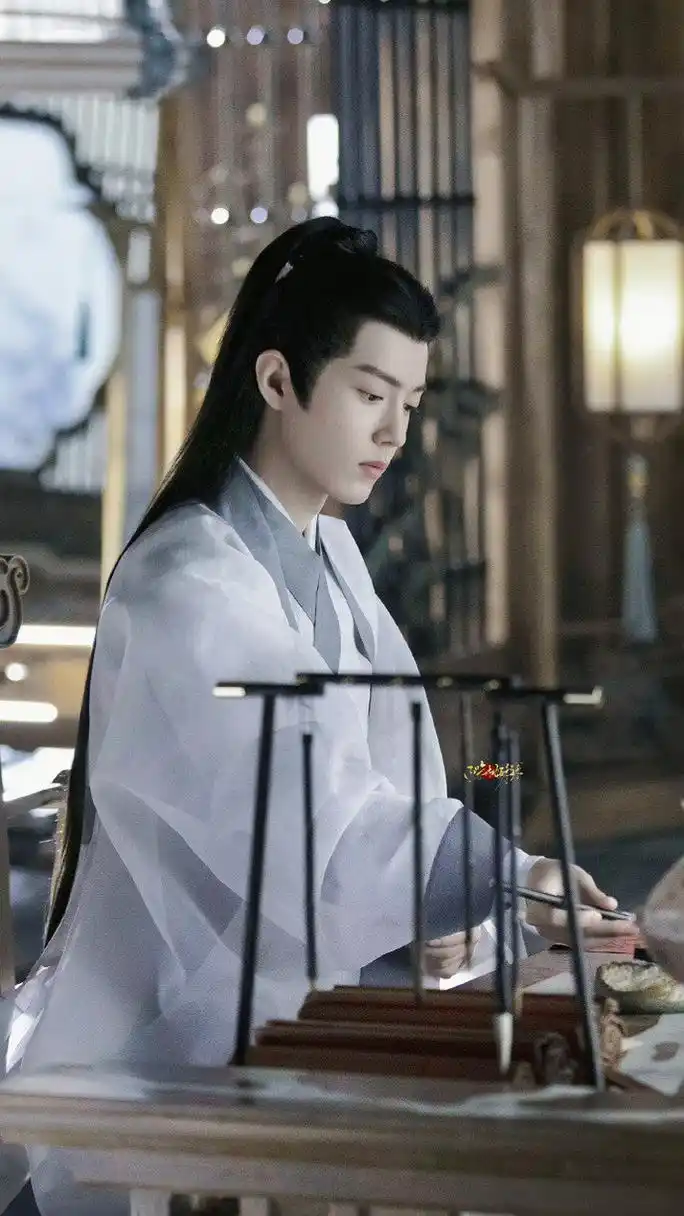 时影坐姿大赏 676767,肖战时影每一张坐姿都清雅出尘[心]时影