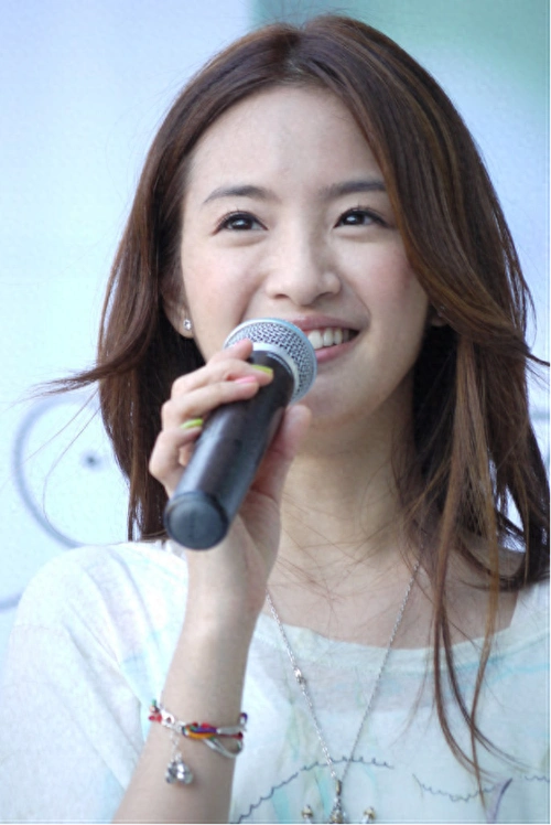 不学大s41岁林依晨产后复出拒绝家人退圈要求不做贤妻良母