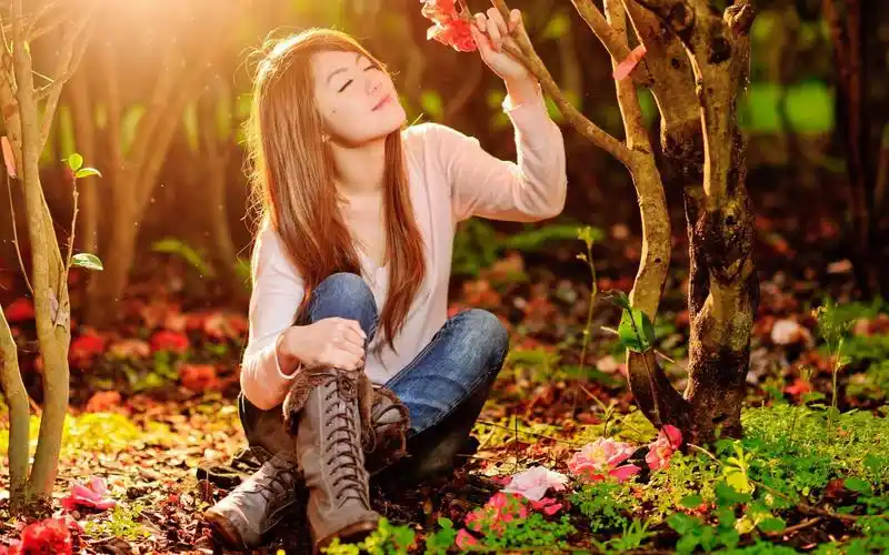 纯美阳光少女唯美写真电脑桌面壁纸