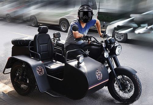 偏三轮摩托车特种兵